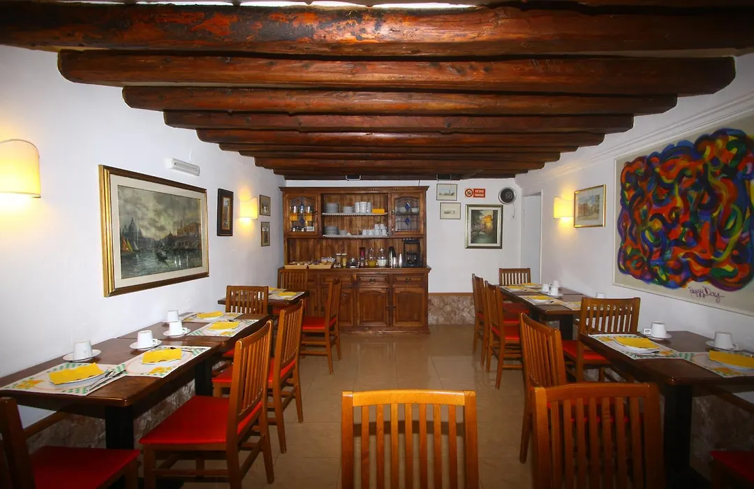 Hotel Dalla Mora-1